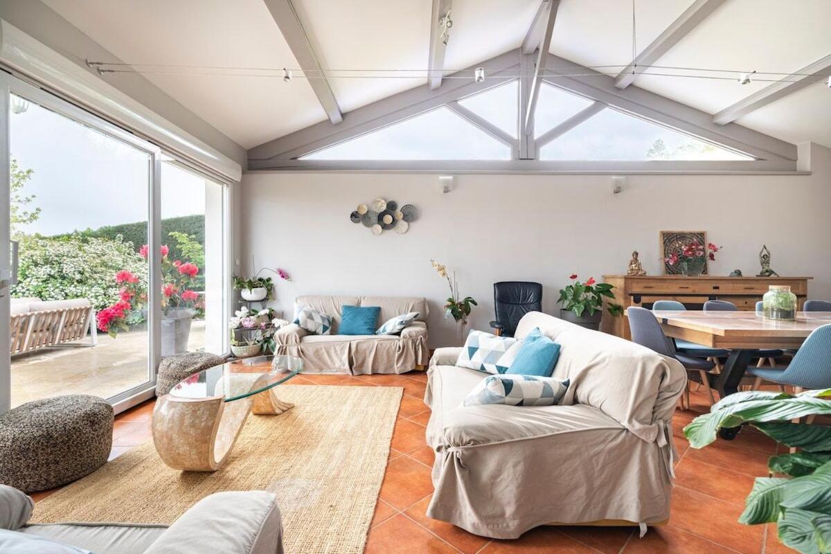 La Villa Moursoise 4 Etoiles エクステリア 写真