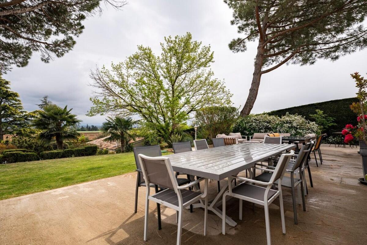 La Villa Moursoise 4 Etoiles エクステリア 写真