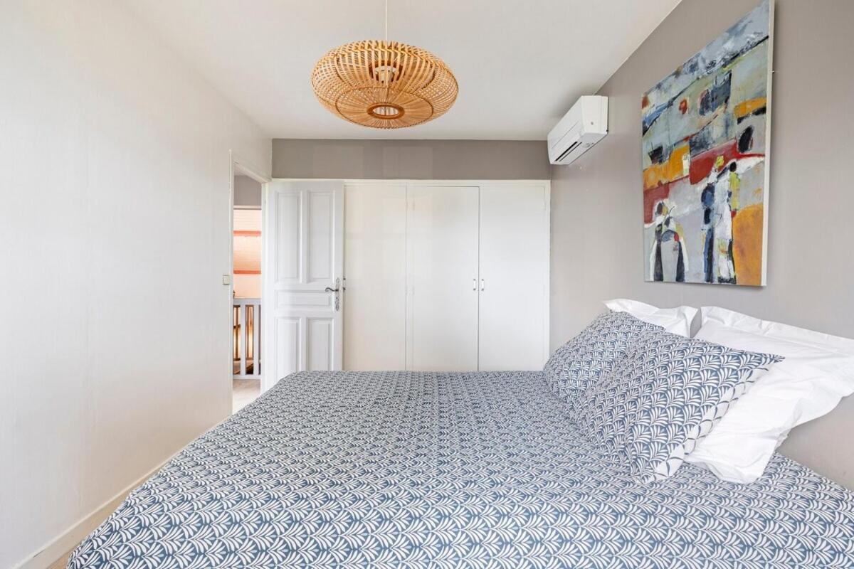 La Villa Moursoise 4 Etoiles エクステリア 写真