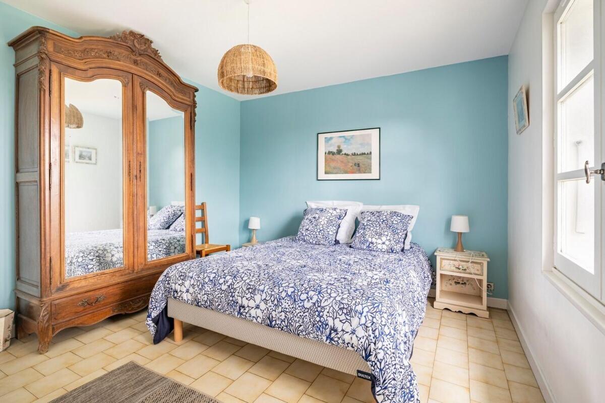 La Villa Moursoise 4 Etoiles エクステリア 写真