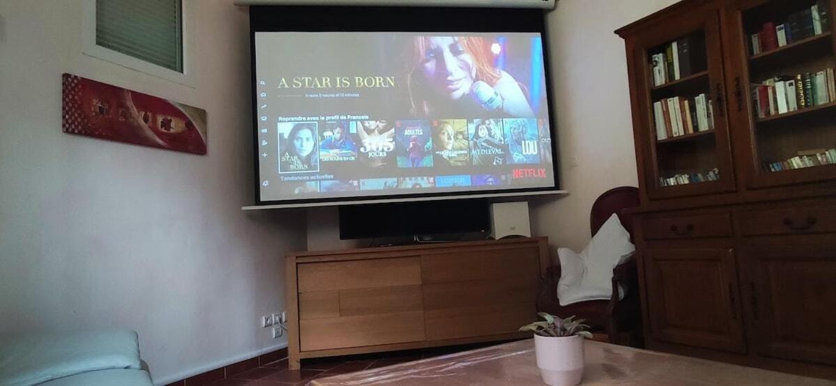 La Villa Moursoise 4 Etoiles エクステリア 写真
